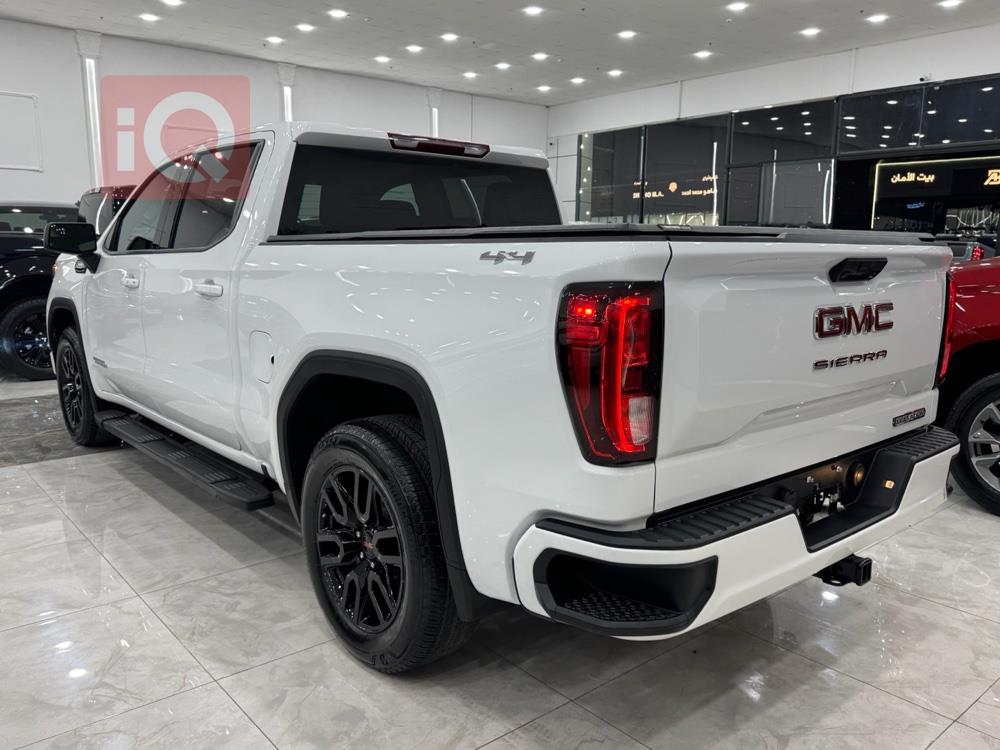 GMC Sierra